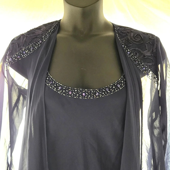 Beautiful 2 Piece Set EUC 😍 - Picture 3 of 12